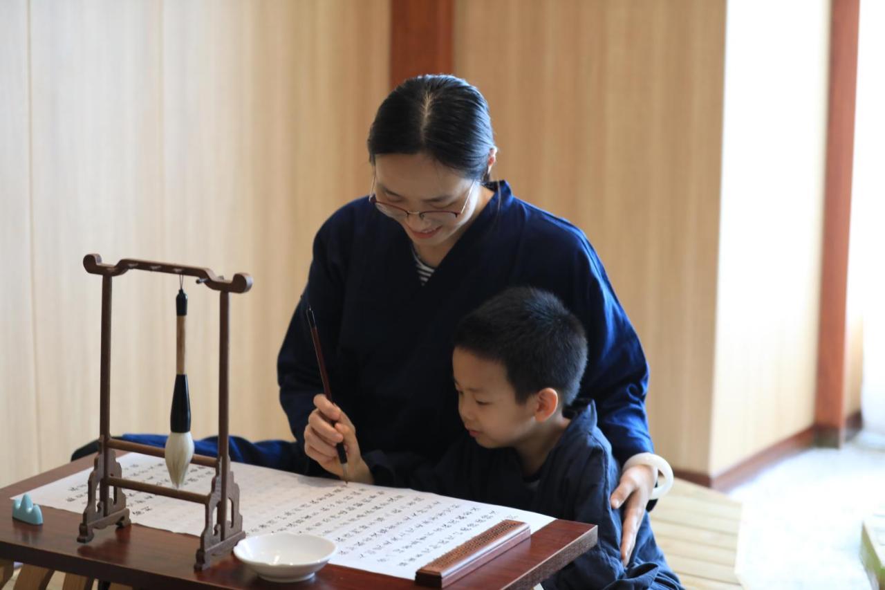 乐山上善居养心禅景酒店 Shangshan Zen Hotel Leshan Zewnętrze zdjęcie